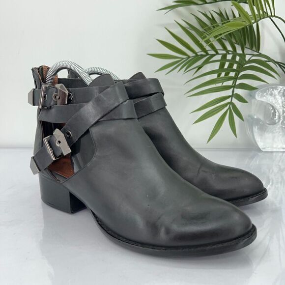 Jeffrey Campbell Everly Boots Women 7 Black Leather Cutout Straps Buckle Shoes - Picture 1 of 13